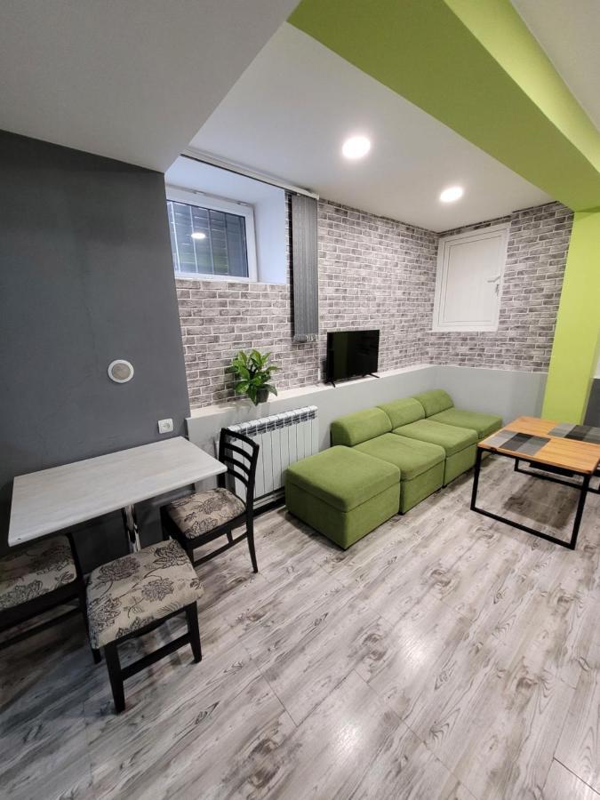 Дом 33 Возле Клиники Астхик Villa Yerevan Exterior photo